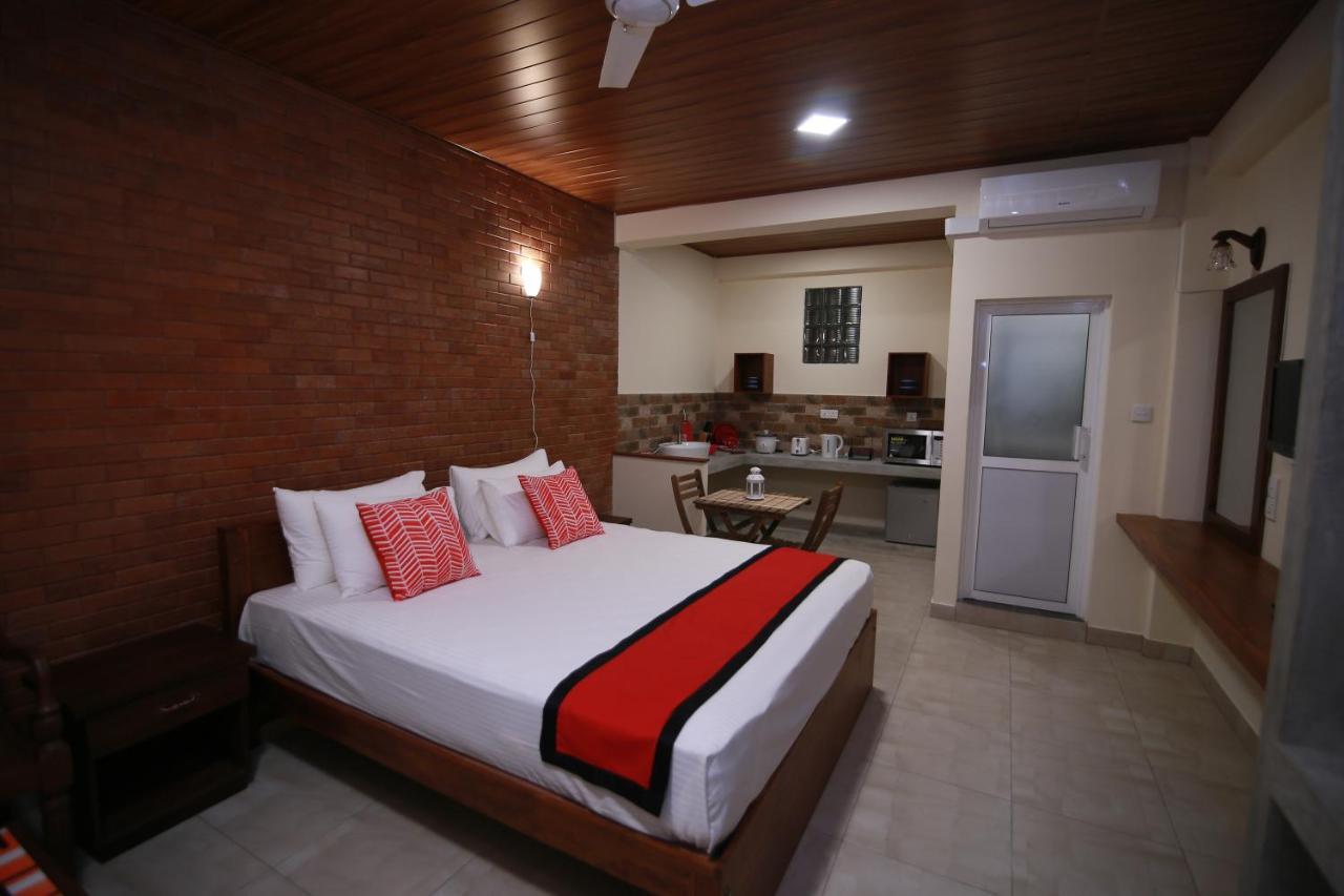 Athithi Villa Hikkaduwa Esterno foto